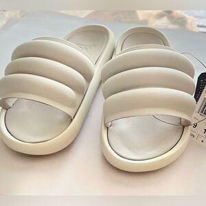 ADIDAS Adilette Zplaash Slides Women Size 10 Men Size 9 Beige Slip on Sandal NEW
